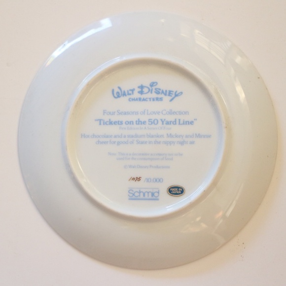 Four Seasons of Love -- Mickey & Minnie by SCHMID - Picture 2 of 7